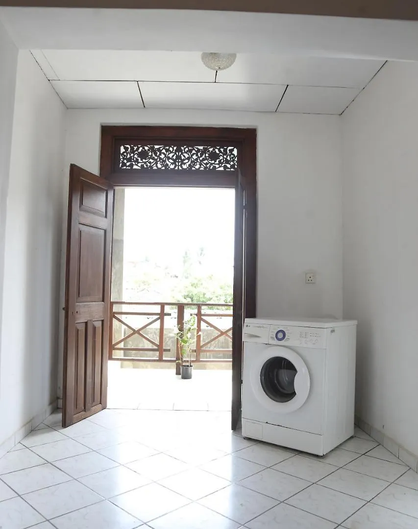 Silvereen Guesthouse Guest house Negombo