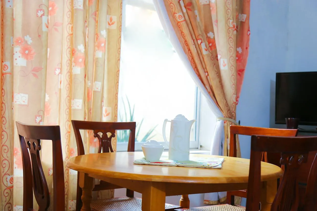 Silvereen Guesthouse Negombo Sri Lanka